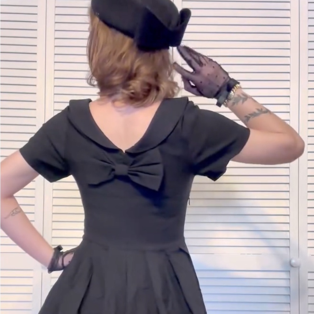 Black Pleated Fit and Flare Midi Dress - Picture 6 of 9